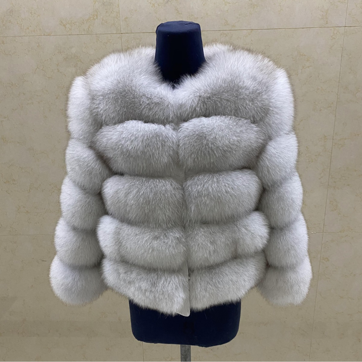 Luxury Cropped 5 Ring Fox Fur- Foxtip white