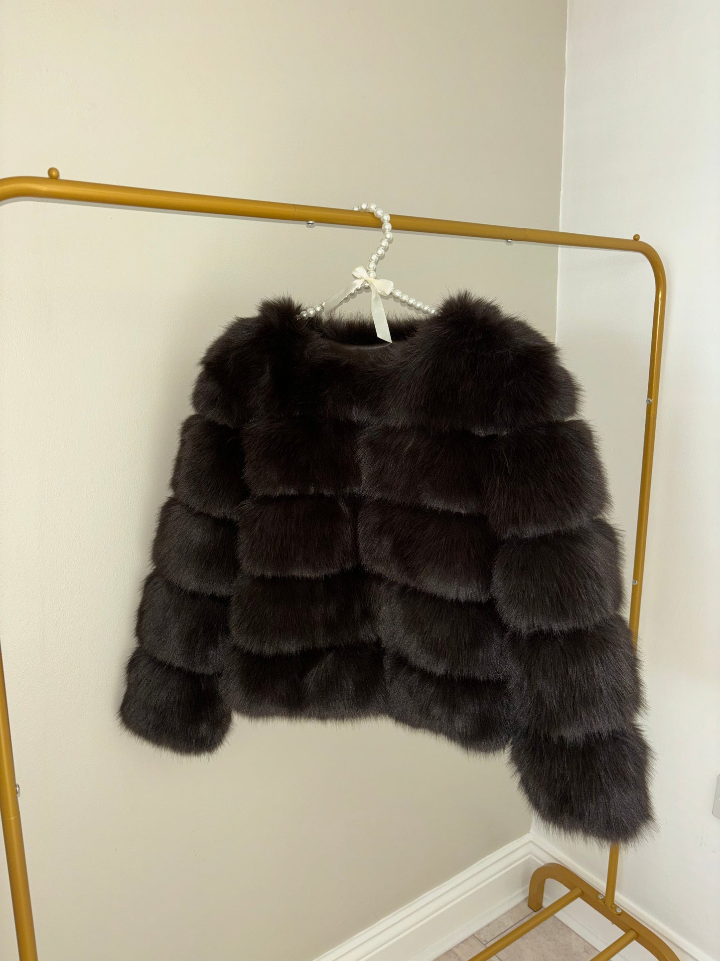 Luxury Cropped 5 Ring Faux Fur- Chocolate Brown